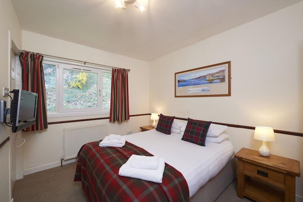 Loch Ness Clansman Hotel Drumnadrochit Buitenkant foto