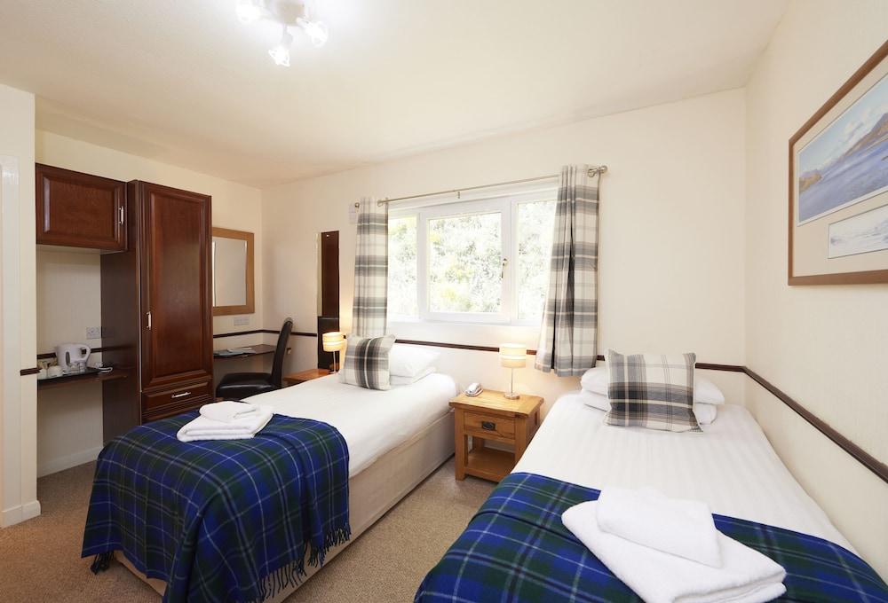 Loch Ness Clansman Hotel Drumnadrochit Buitenkant foto