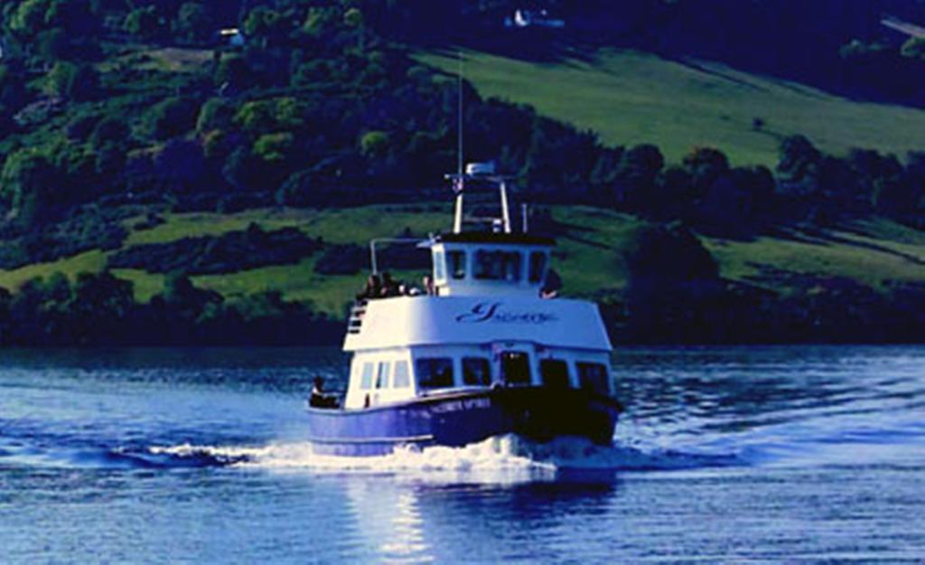Loch Ness Clansman Hotel Drumnadrochit Buitenkant foto